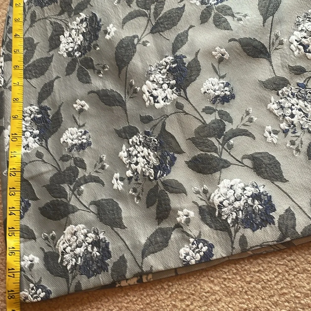 Loft-  Size 6 Gray Skirt. - Picture 7 of 10